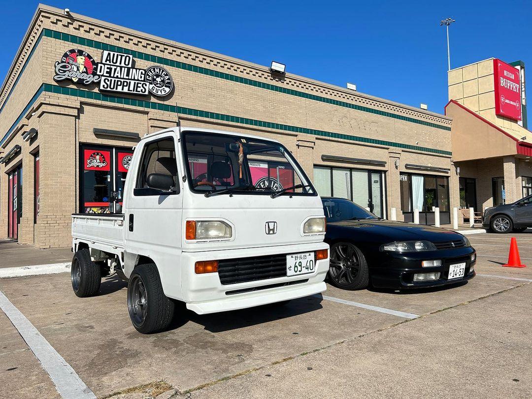 Rod's Honda Acty at the supermarket